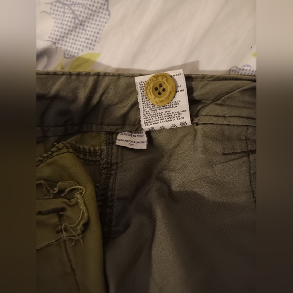 Matchstick mens army camo print cargo pants - Picture 9 of 9